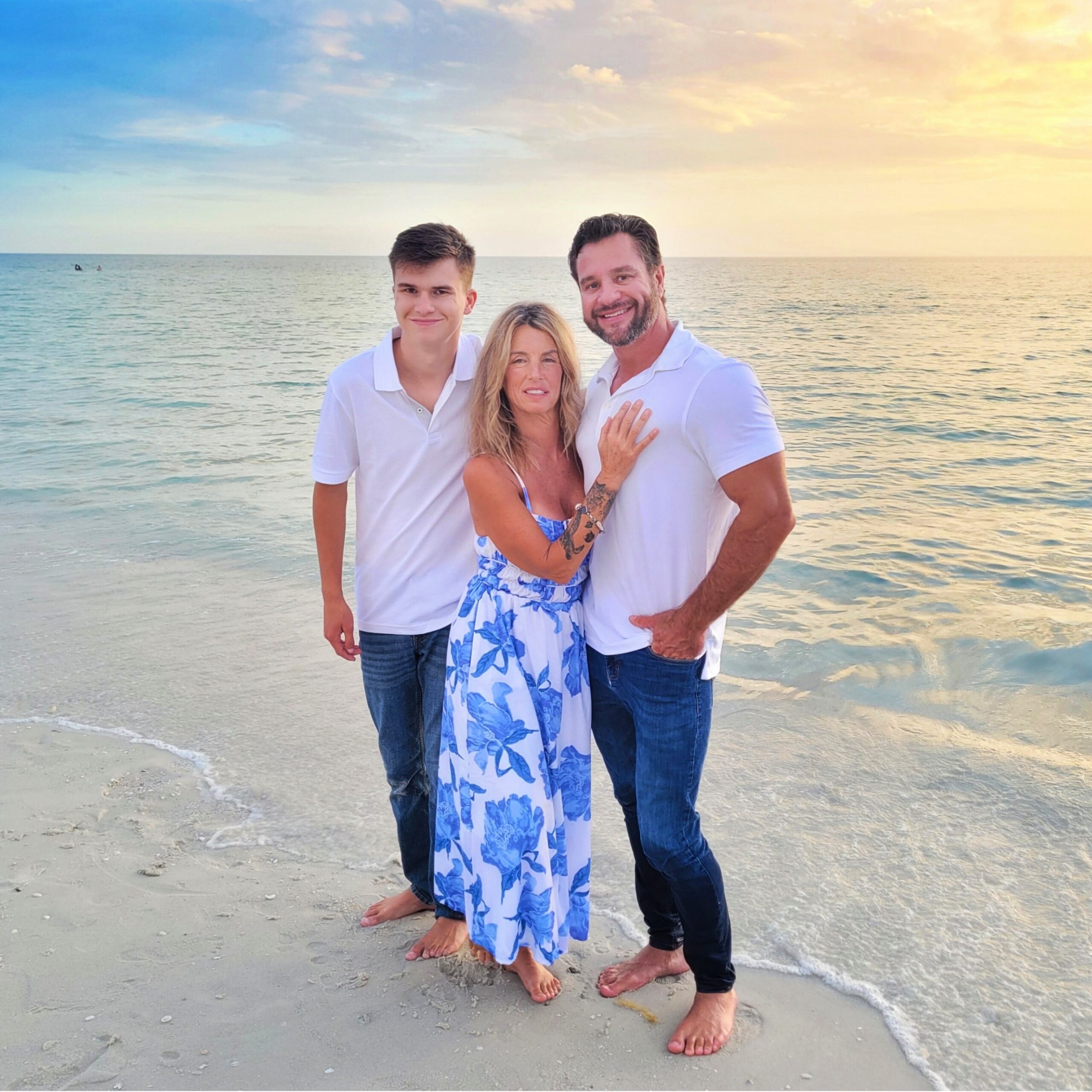 Family candid on the beach